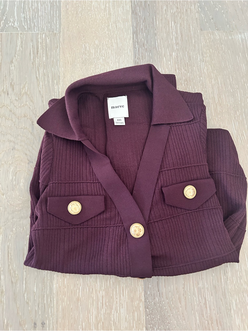 Anthropologie | Maeve Ribbed top in Plum with Gold Buttons